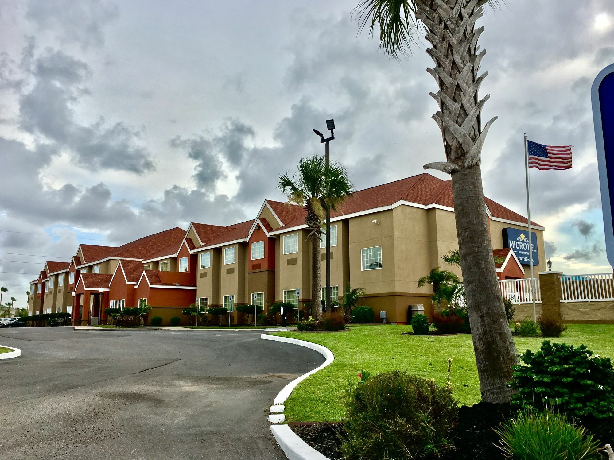 Microtel Inn & Suites By Wyndham Corpus Christi/Aransas Pass Buitenkant foto